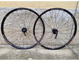 Bontrager Race X Lite - Tubeless kerékszett