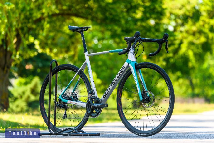 Bottecchia 8Avio Revolution (54) karbon országúti kerékpár