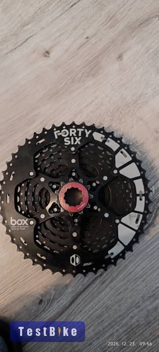 Boxtwo forty six fogaskoszorú