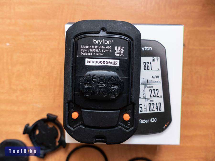 Bryton Rider 420 GPS navigáció