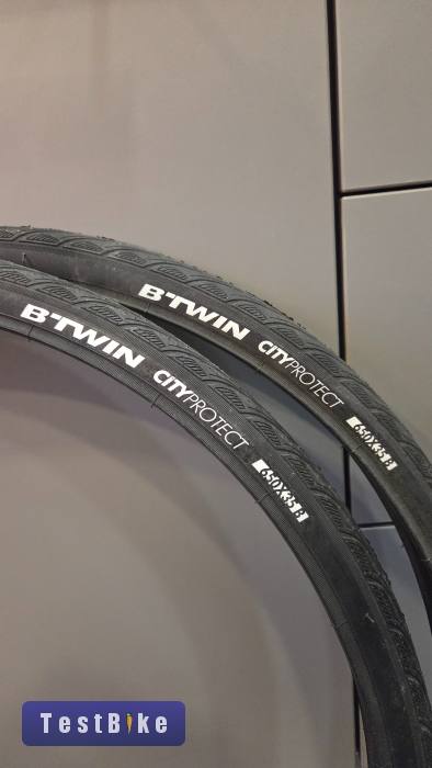 B'Twin CityProtect slick/városi gumi