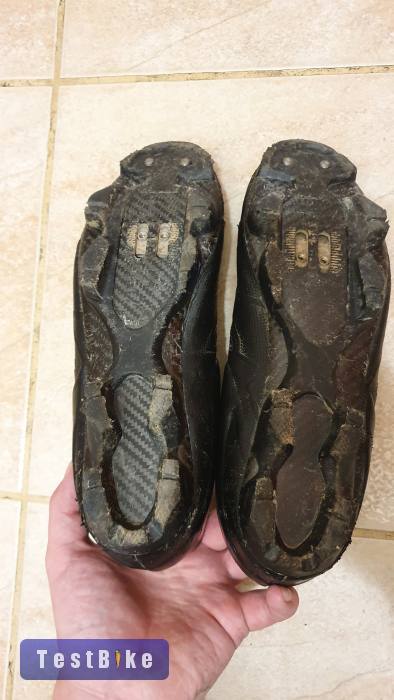 Btwin Karbon talpas SPD cipő