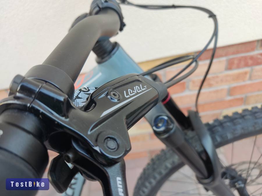Btwin Rockrider AM100s mtb enduro kerékpár