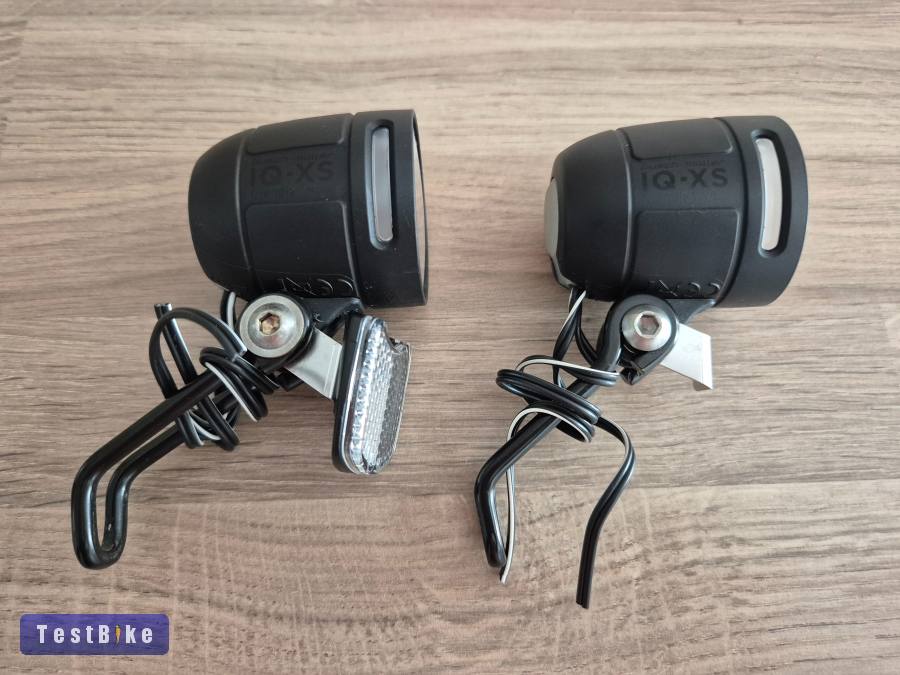 Busch&Muller Lumotec IQ-XS Friendly első lámpa