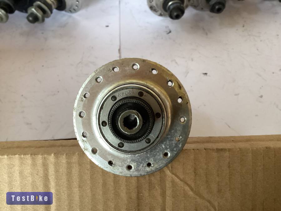 Campagnolo, Shimano, Suntour hátsó kazettás agyak