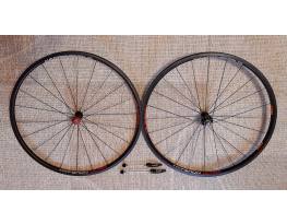 Campagnolo Hyperon Ultra karbon országúti kerékszett.