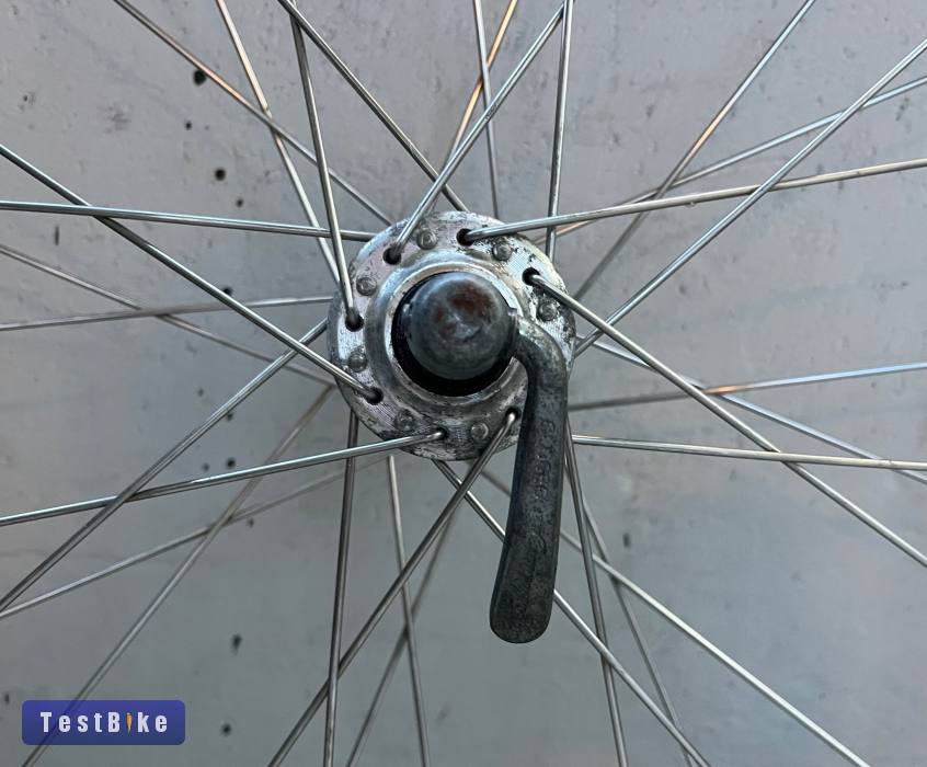 Campagnolo országúti első kerék