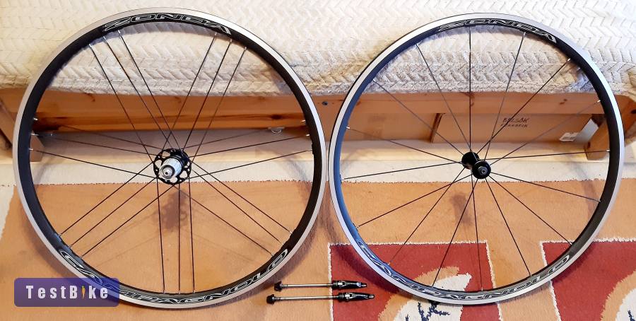 Campagnolo Zonda C17 országúti kerékszett. Kb. új! 