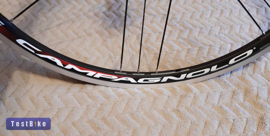 Campagnolo Zonda Mega G3 országúti kerékszett. Nagyon szép! 