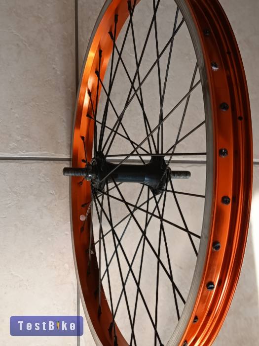 Camping, BMX 20 -as Orange- Black első kerék jó állapotban