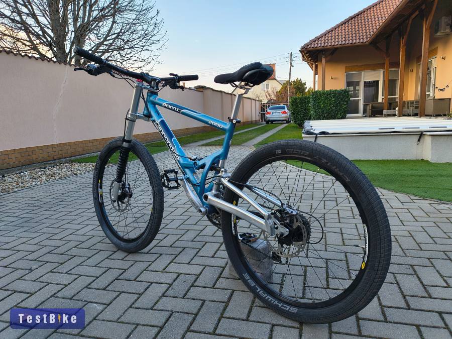 Cannondale jekyII 2000 profi minőségű hegyi kerékpár eladó, 