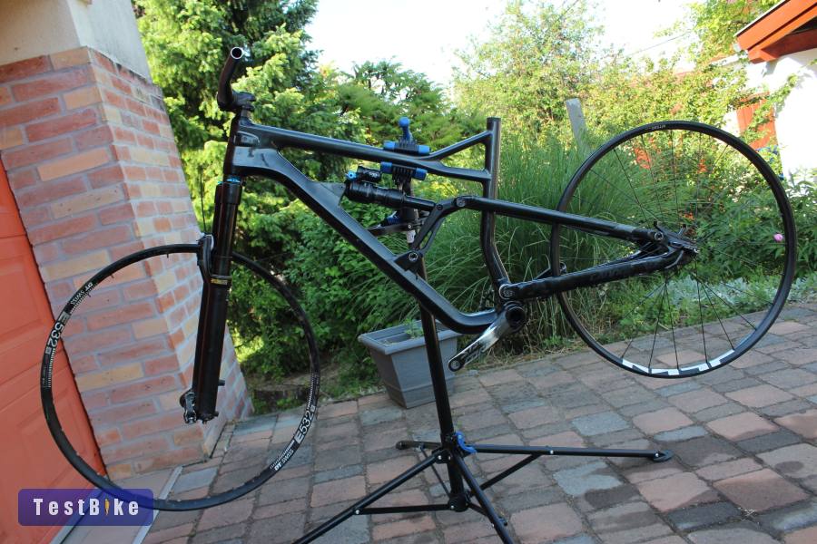 Cannondale jekyll 2 carbon