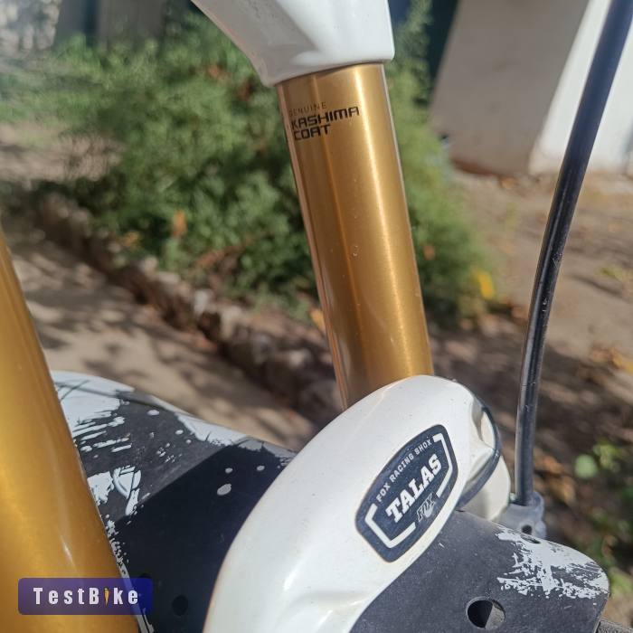 Cannondale Jekyll Carbon 1, Karbon kerekek, dyad felújítva