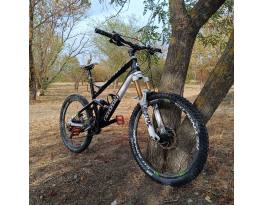 Cannondale Jekyll Carbon 1 | Reynolds Carbon kerekekkel