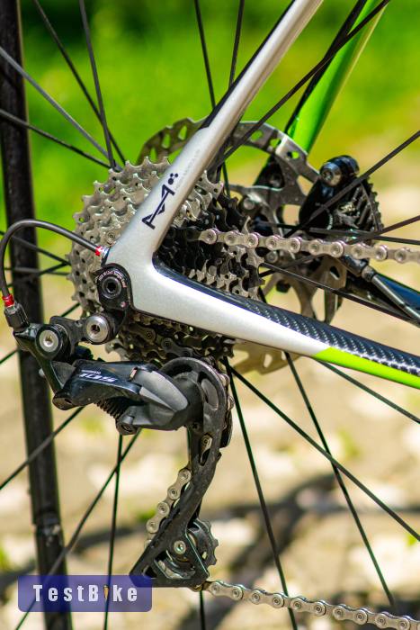 Cannondale Synapre Hi-Mod Disc Országúti kerékpár
