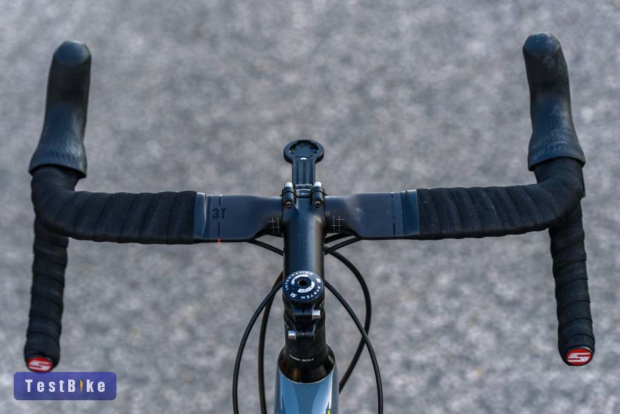 Cannondale Synapse Disc SE (58) karbon országúti kerékpár