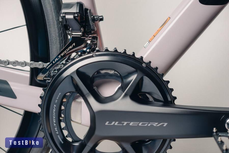 Canyon Endurace CF 8 Di2 országúti kerékpár