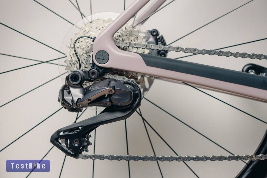 Canyon Endurace CF 8 Di2 országúti kerékpár