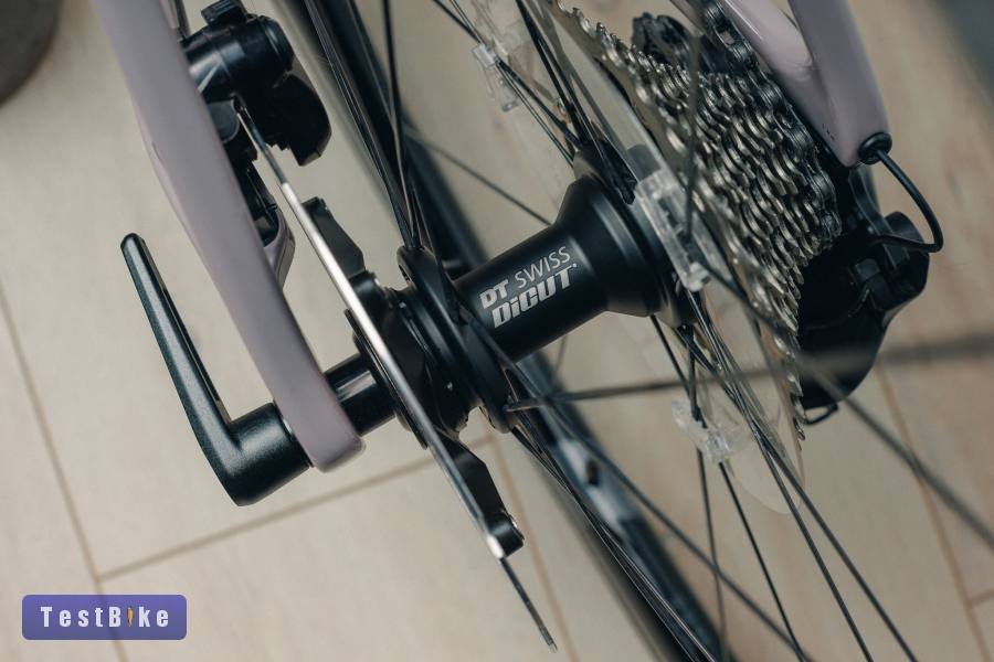 Canyon Endurace CF 8 Di2 országúti kerékpár