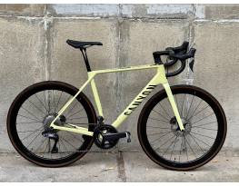 Canyon Endurace CF SL 8 - Ultegra Di2 2x12