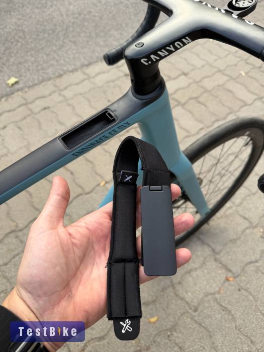 Canyon Endurance CF SLX wattmérővel karbon kerékkel