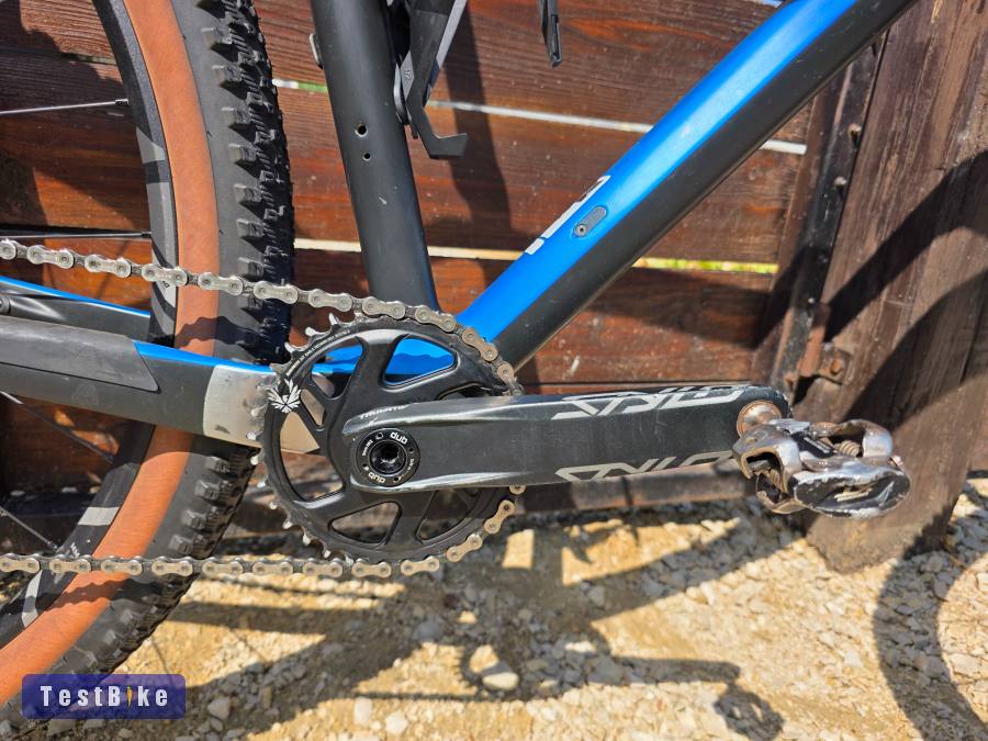 Canyon Exceed CF7 XL