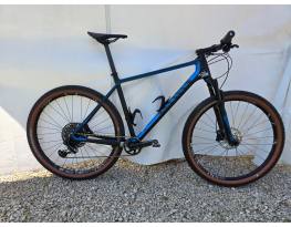 Canyon Exceed CF7 XL