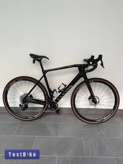 Canyon Grail karbon gravel rival AXS