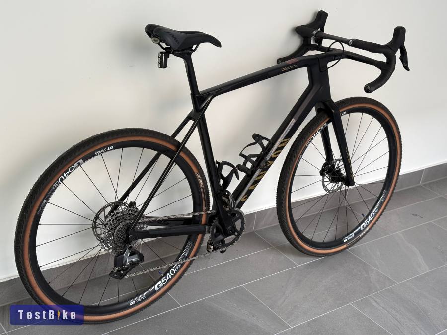 Canyon Grail karbon gravel rival AXS