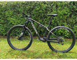 Canyon Lux carbon fully MTB M