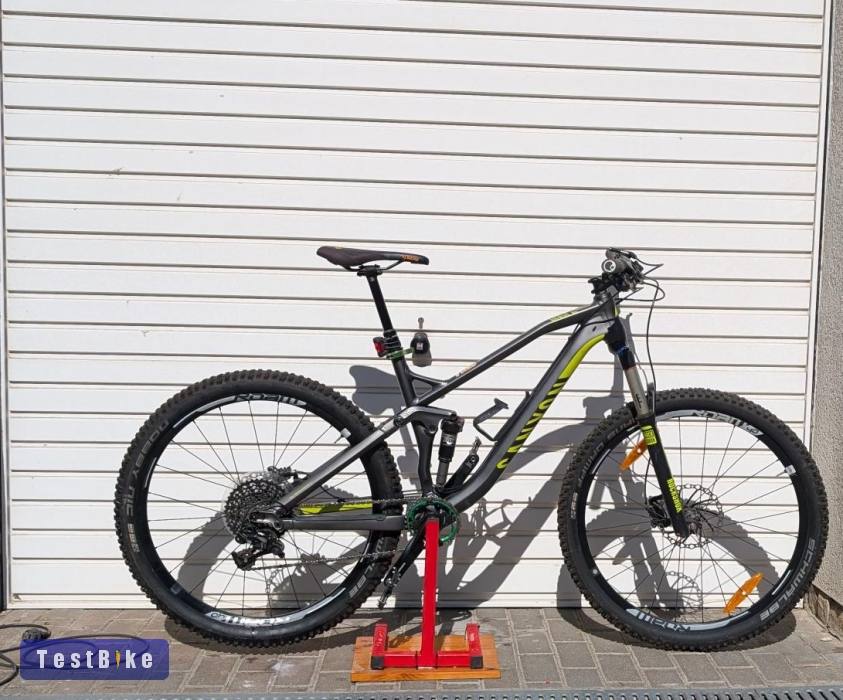 Canyon Nerve AL 6.0 2015, 27.5" tubeless, váz "M", 11.5kg