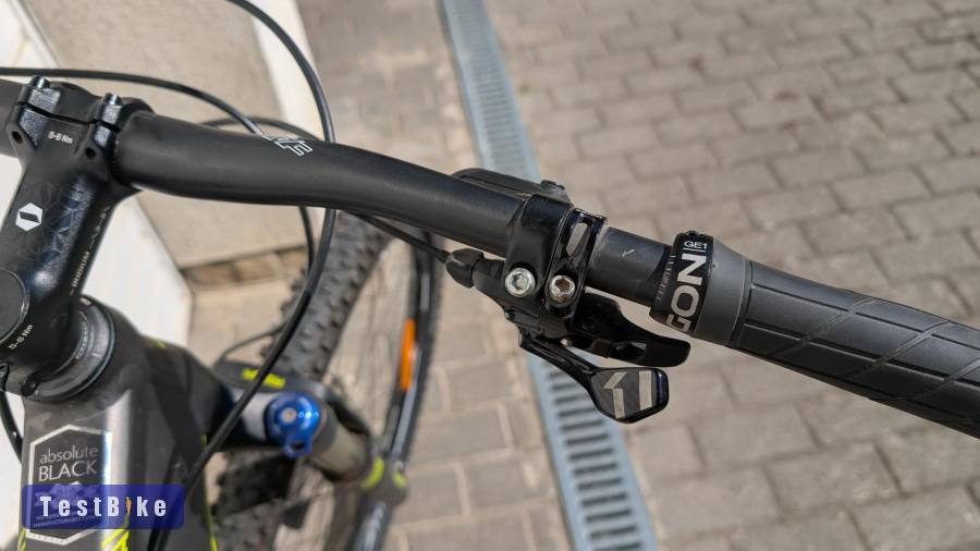 Canyon Nerve AL 6.0 2015, 27.5" tubeless, váz "M", 11.5kg