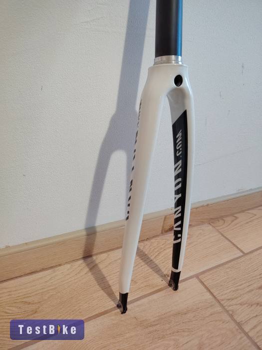 Canyon One One Four Sl-SLX felnifékes merev villa