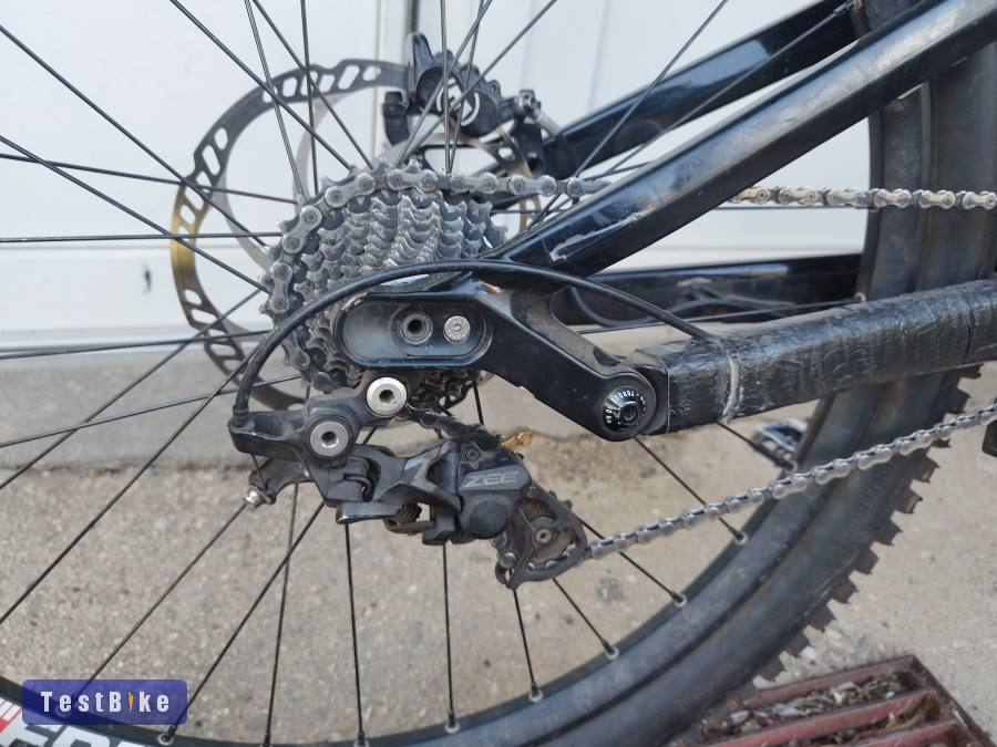 Canyon Sender 2020 CF karbon downhill kerékpár