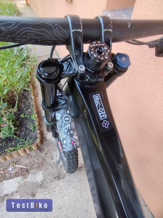 Canyon Sender 2020 CF karbon downhill kerékpár
