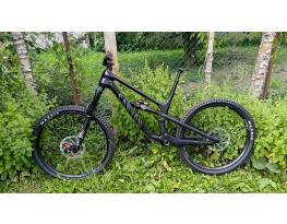 Canyon Spectral 27.5 CF 7 DH / enduro / trail