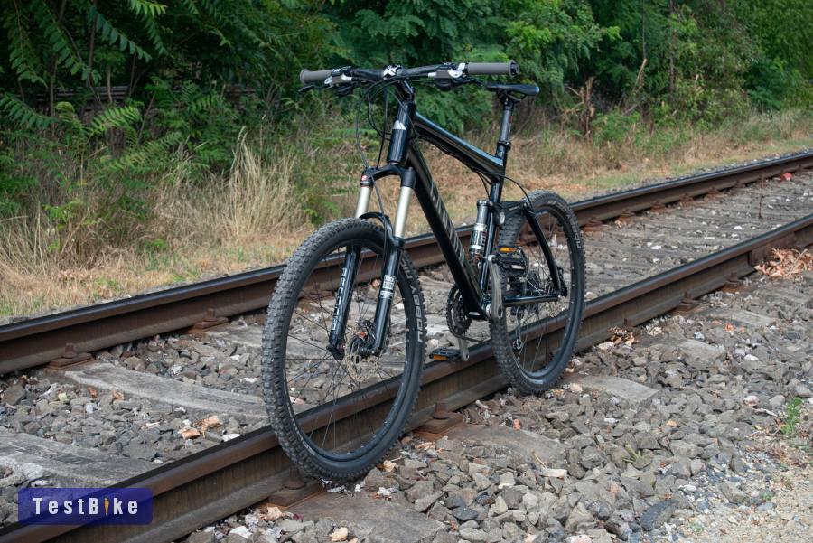 Canyon Spectral F10 Carbon L 26"