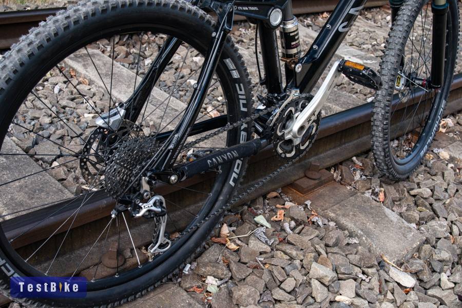 Canyon Spectral F10 Carbon L 26"