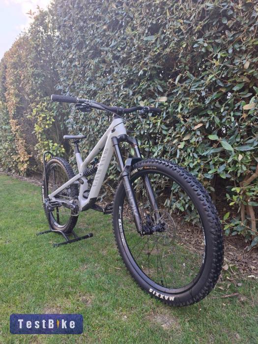 Canyon Spectral Mullet CF8 CLLCTV 2023 M eladó