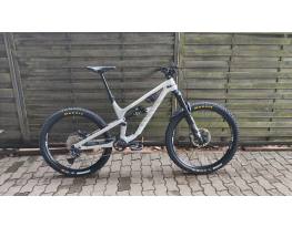 CANYON SPECTRAL MULLET CF8 CLLCTV