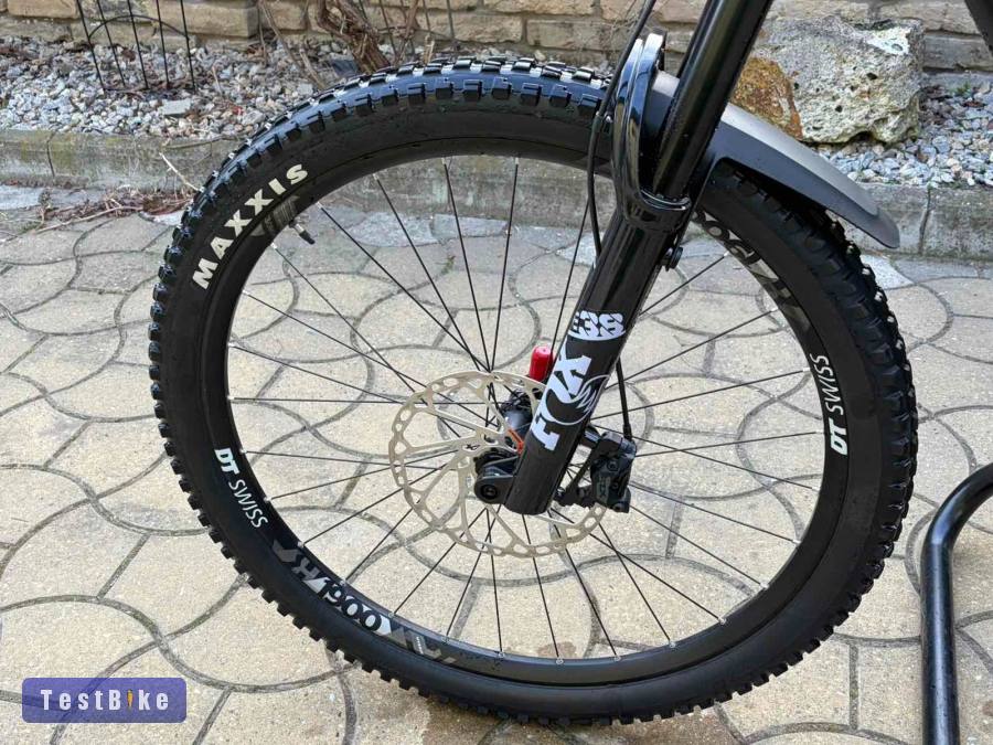 Canyon Spectral:ON CF9 M Új 170km