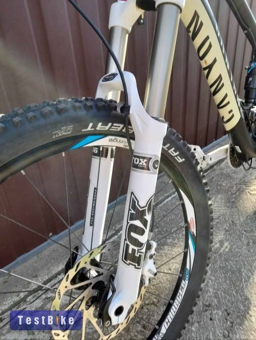 Canyon Strive es