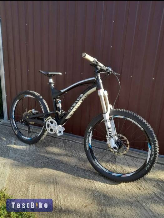 Canyon Strive es