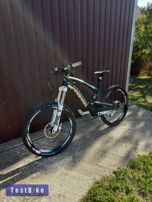 Canyon Strive es
