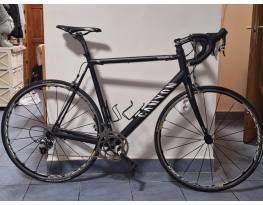 Canyon Ultimate Al F8 országúti kerékpár 