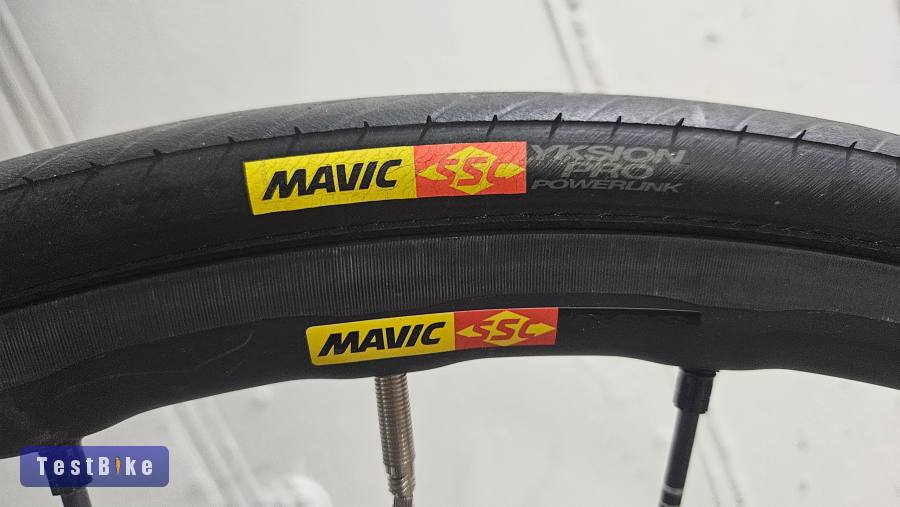 Canyon Ultimate CF SLX Shimano Dura Ace Di2 + Mavic Exalith