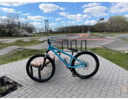 Canyon vázra épitett dirt / street / pump bringa