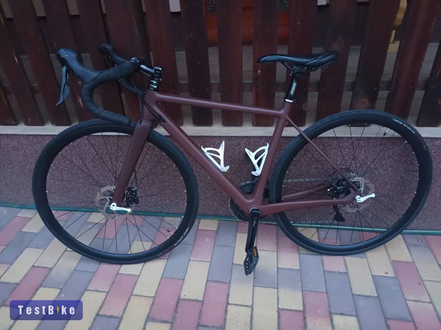 Carbon 50-es országúti bringa