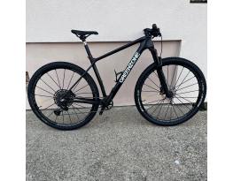 Carbon XC MTB kerékpár