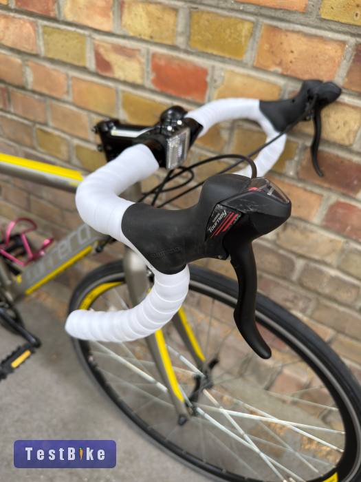 Carrera Zelos országúti kerékpár 46 cm (150-163 cm)